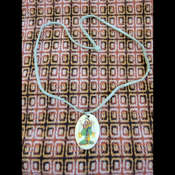 Celluloid Geisha (Maiko) Necklace - Picture 5 of 5